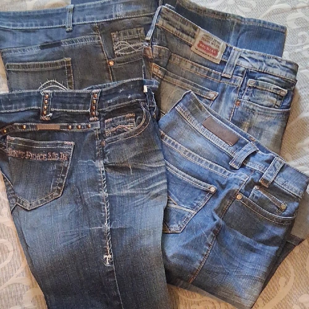 JEANS.....